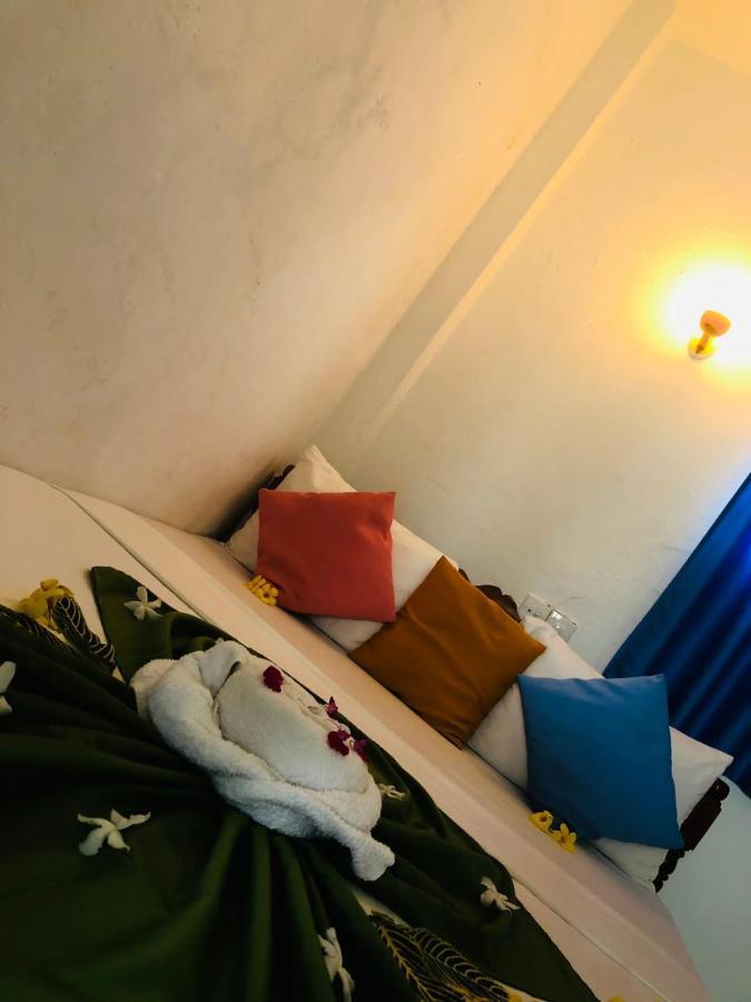 Rock Paradise Beach Hotel & Restaurent Tangalle Kültér fotó