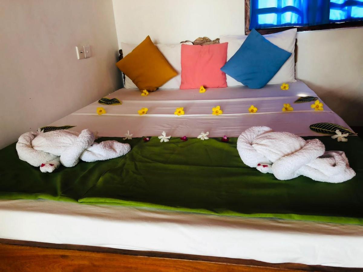 Rock Paradise Beach Hotel & Restaurent Tangalle Kültér fotó