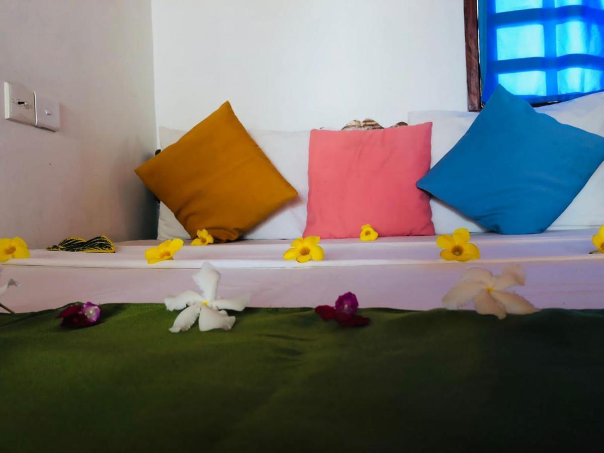 Rock Paradise Beach Hotel & Restaurent Tangalle Kültér fotó
