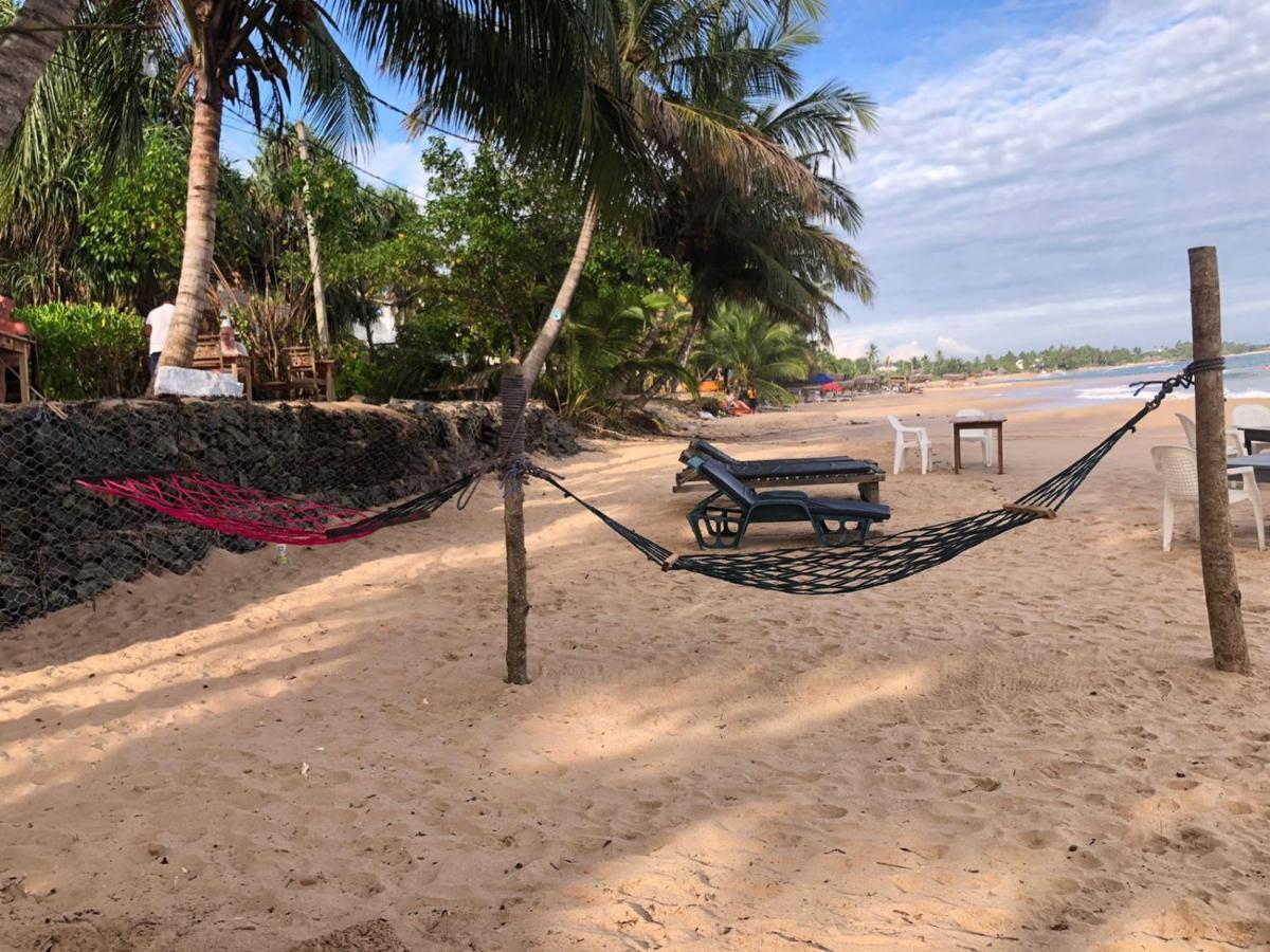 Rock Paradise Beach Hotel & Restaurent Tangalle Kültér fotó