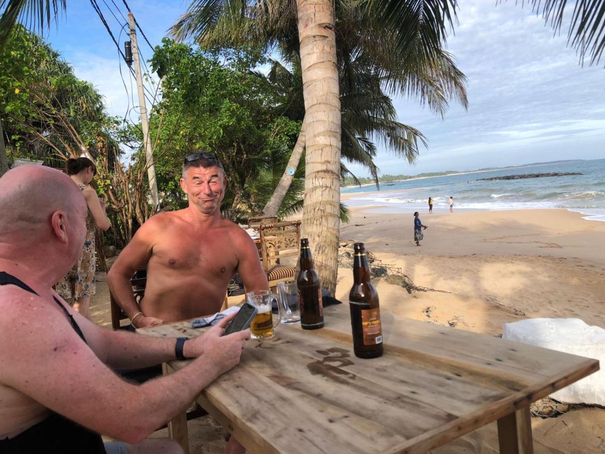 Rock Paradise Beach Hotel & Restaurent Tangalle Kültér fotó