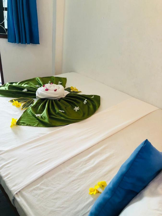 Rock Paradise Beach Hotel & Restaurent Tangalle Kültér fotó